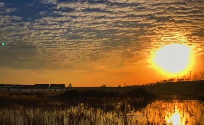 青山绿水一幅美丽的山水画,山清水秀世外桃源彩墨山水画