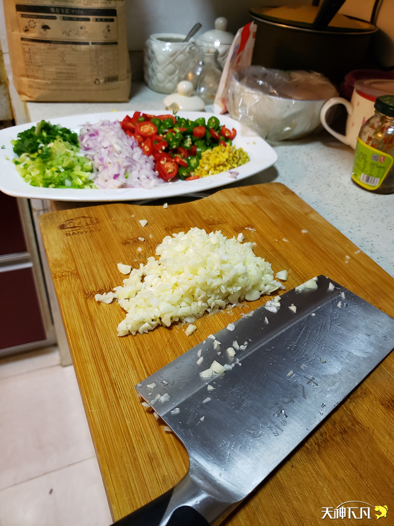 凤凰涅盘浴火重生对火的崇拜,凤凰涅盘浴火重生需要的是勇气