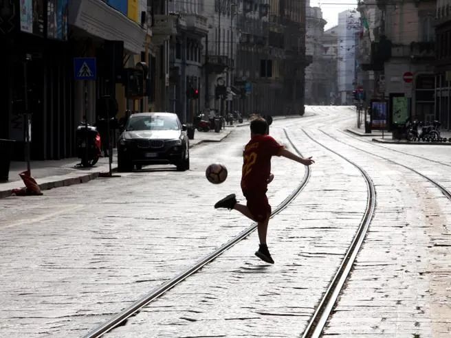 意大利人的愿望清单：孤独900:1足球