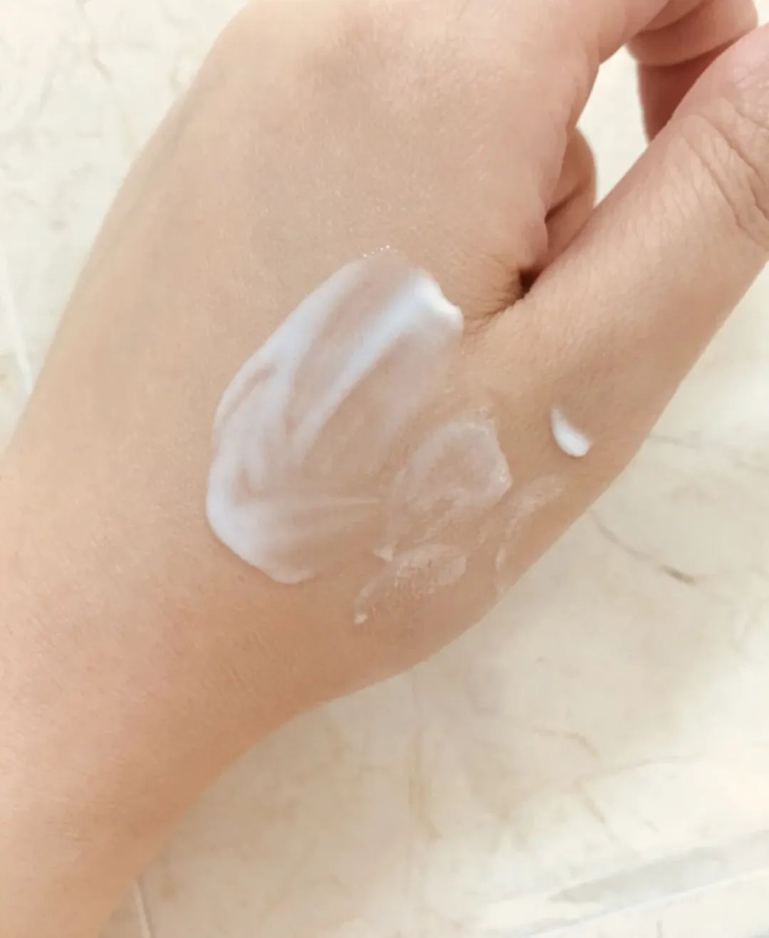 年薪百万的人都在干什么,月薪过万用什么护肤品