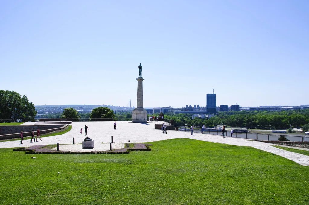 贝尔格莱德的幽灵,贝尔格莱德的幽灵电影高清完整版