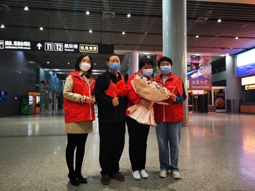 迎接援鄂白衣天使回家视频,迎接支援西安白衣天使回家