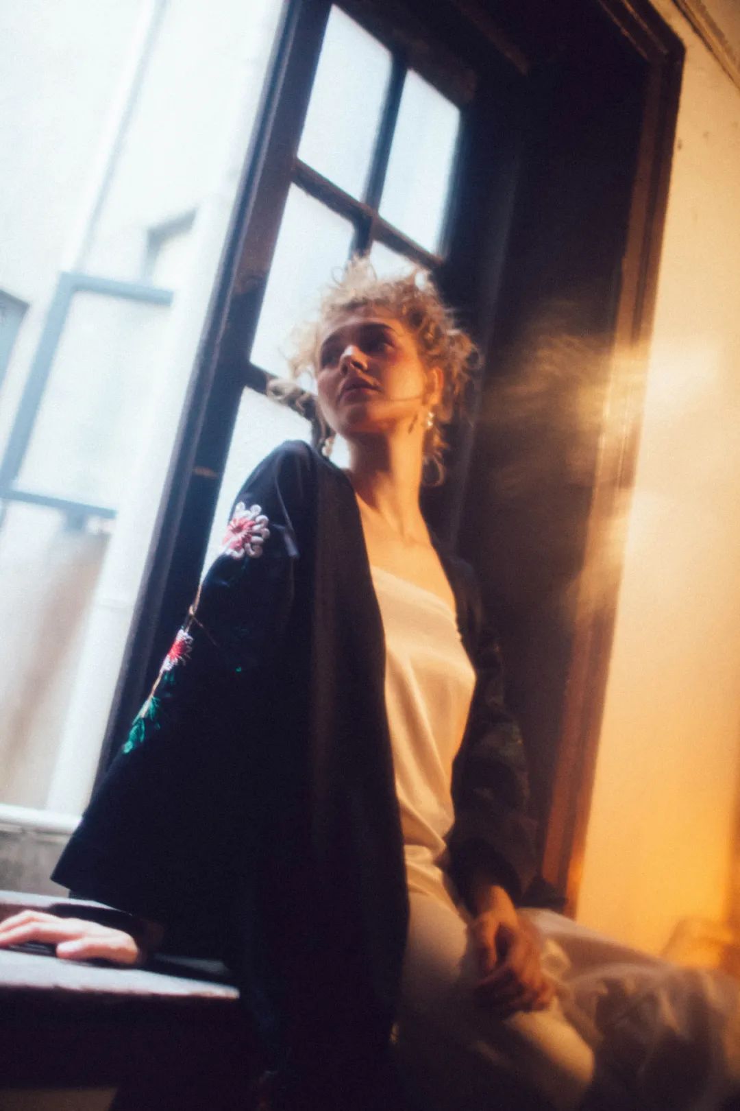 摄影师拍摄小道具,摄影师拍摄道具视频