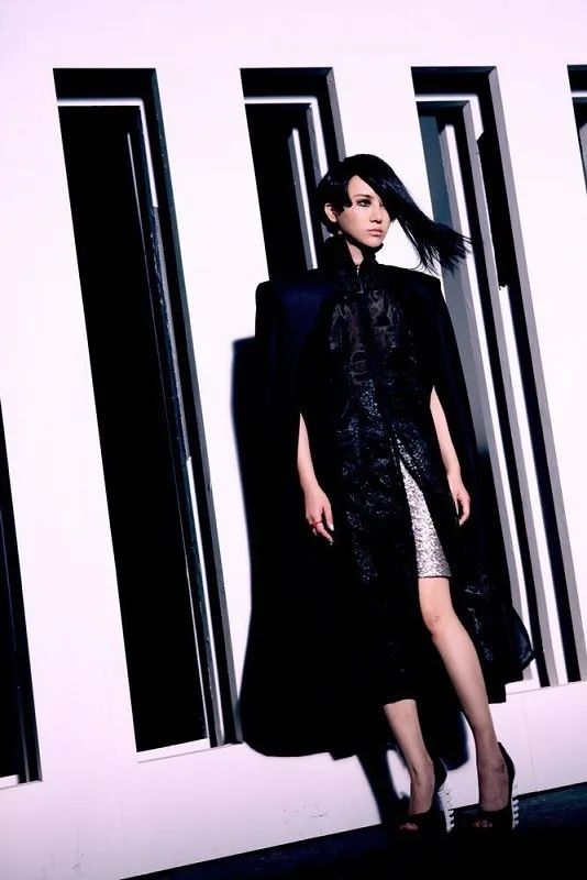 为什么06超女冠军是尚雯婕,06超女尚雯婕为何被孤立