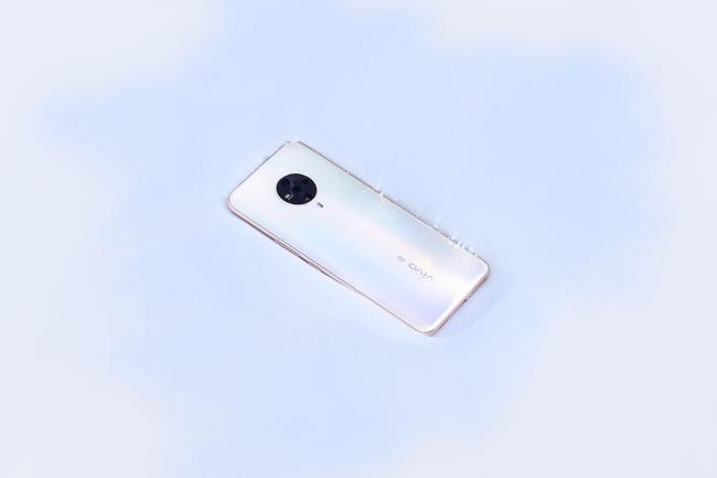 vivos6天鹅湖图赏,vivos6天鹅湖现代经典白