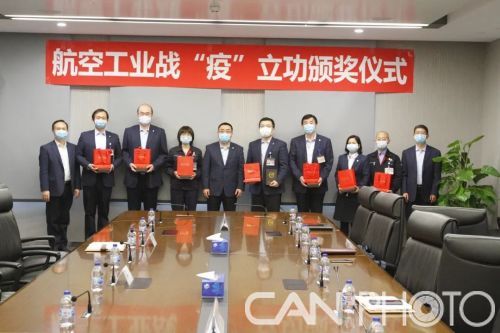 感动中国致敬航天人,致敬航天英雄感动中国