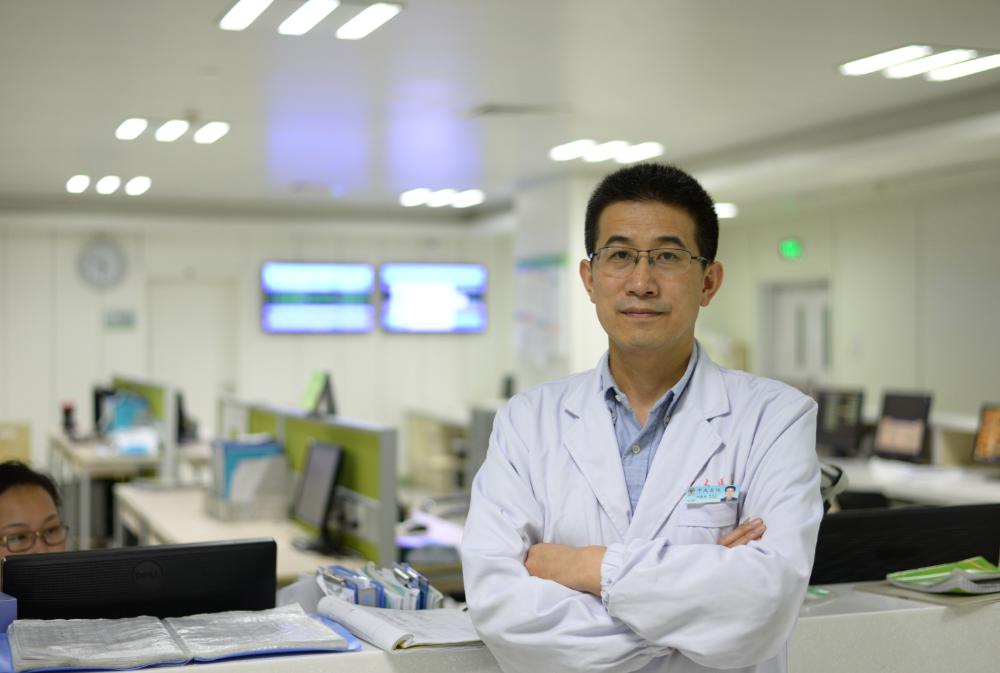 武汉医生被感染奇迹救回,武汉新冠肺炎救活的医生