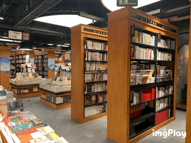 小鲁哥携手万小汇直播探店！小米手环、蒂佳婷面膜走到哪送到哪