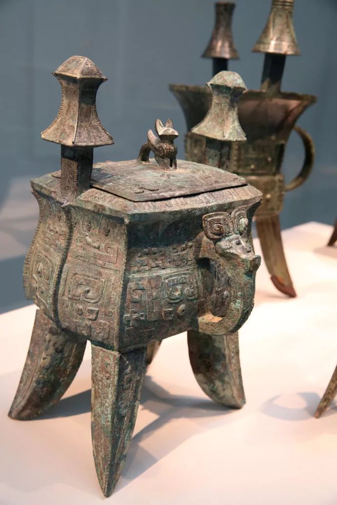 馆藏蓝锈青铜器,美国弗利尔美术馆青铜器展馆