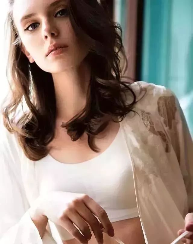 欧阳娜娜同款无痕内衣,欧阳娜娜同款外扩内衣推荐