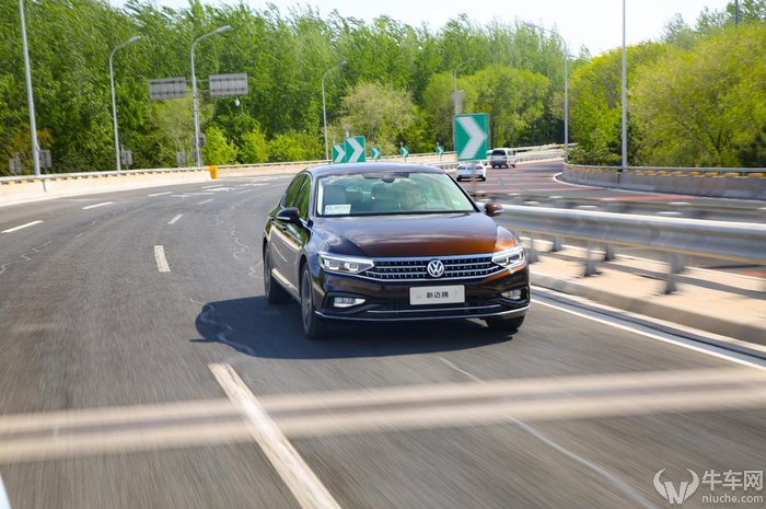 试驾新款大众迈腾380豪华版,大众迈腾380tsidsg旗舰型试驾