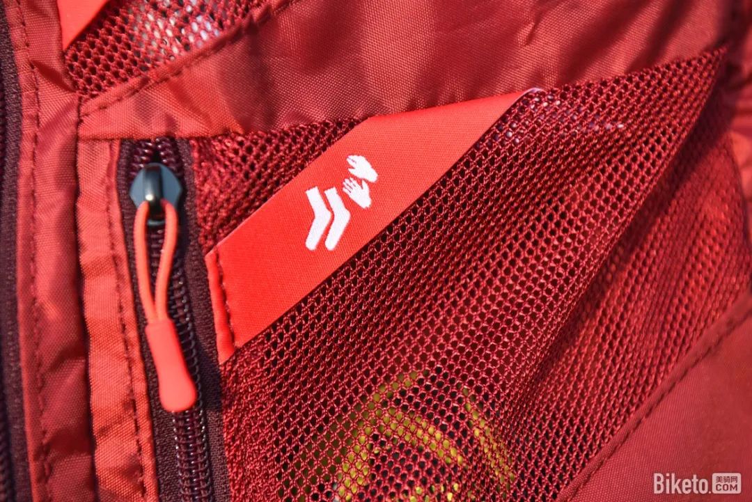 迪卡侬xc骑行背包,迪卡侬骑行背包推荐公路车