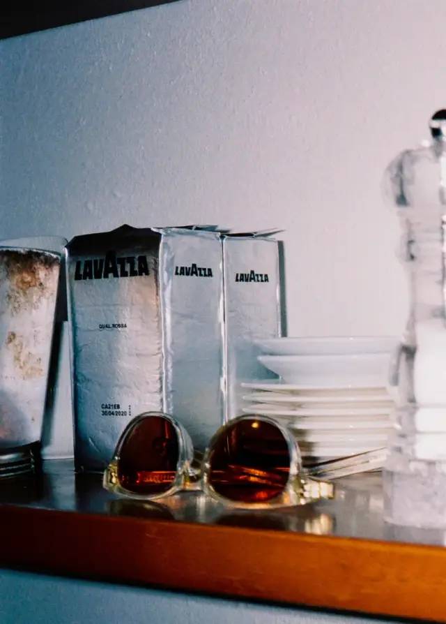 最流行的墨镜每年出一款,各大奢侈品牌墨镜同款推荐