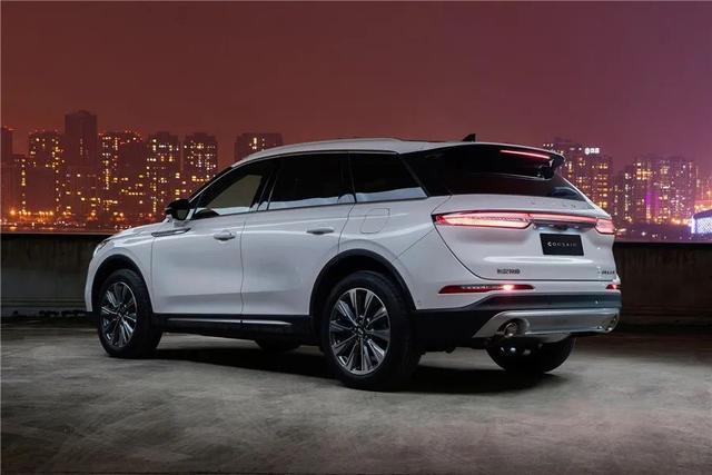 豪华中型suv卖30万不到还买啥bba,35万买二线豪华suv比bba性价比高