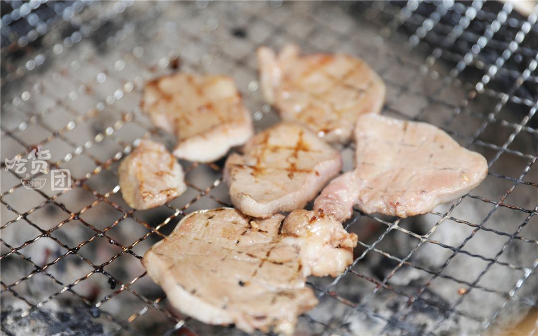 88元一个炭火烤肉自助,单人不限量烤肉自助