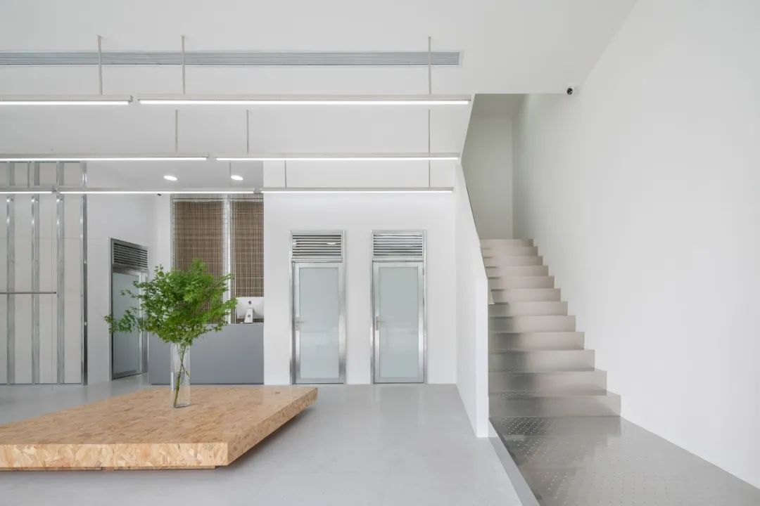 看到BEAMS与HellyHansen再次合作，我又想cue这位北欧老船长了