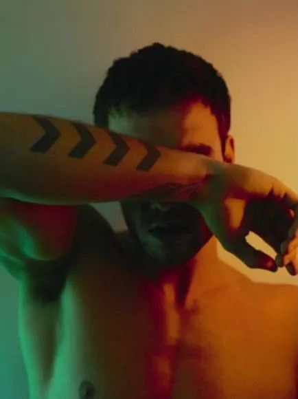 男人的荷尔蒙表现在哪方面,男人的荷尔蒙怎么说通俗一点