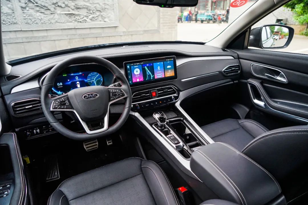 江淮嘉悦x7黑色大气,江淮大众嘉悦X7