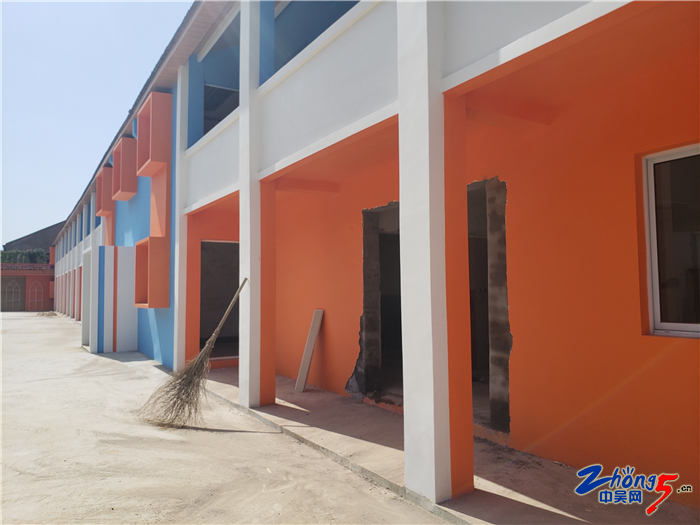 又一处网红打卡点：废墟里打造直播电商产业园