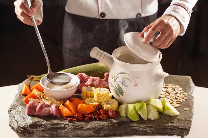 13岁女孩胖,女儿十三岁还没来月经体重偏胖