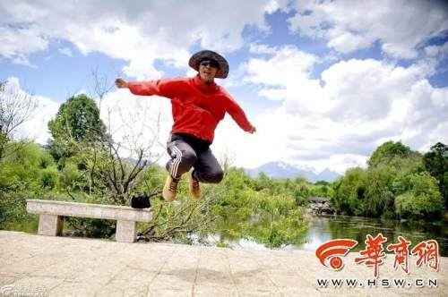 69岁老大爷穷游30国,69岁老汉穷游三十国