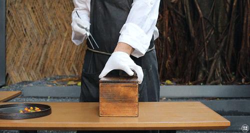 人均1280的餐厅,人均120的砂锅店