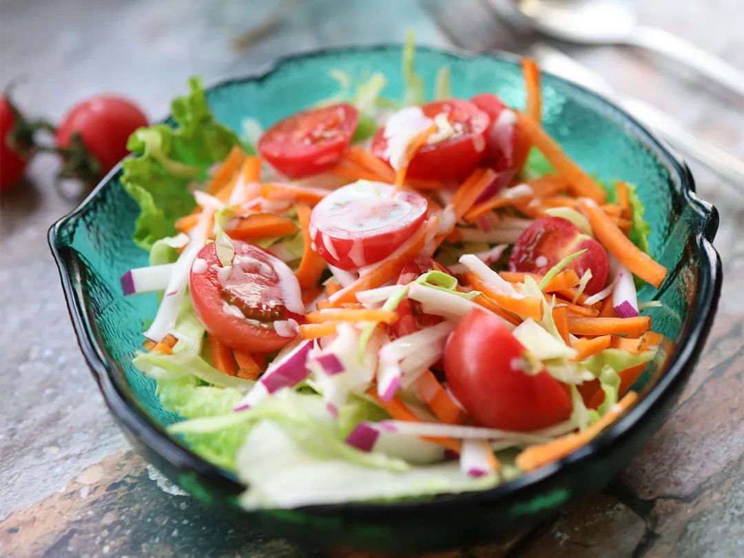减肥吃的沙拉汁推荐,减肥沙拉营养餐