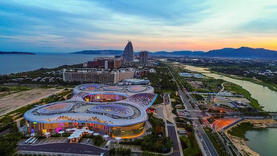 海南离岛免税购物额度10万,海南自贸港10万免税吗