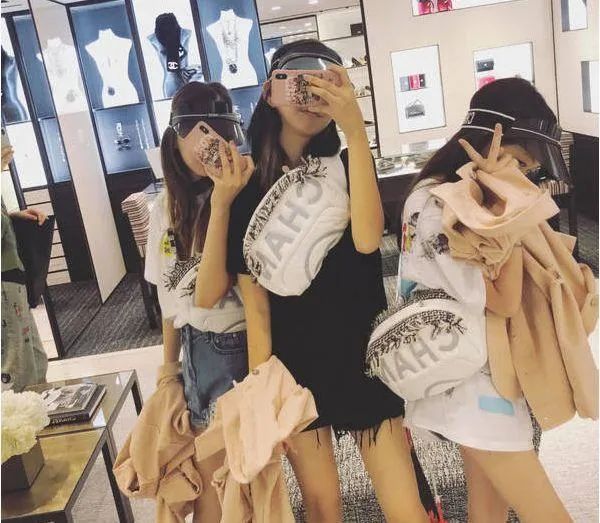 未来的名模双胞胎姐妹花,未来明星姐妹花