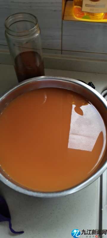 新小区水管总爆,老小区水管爆管