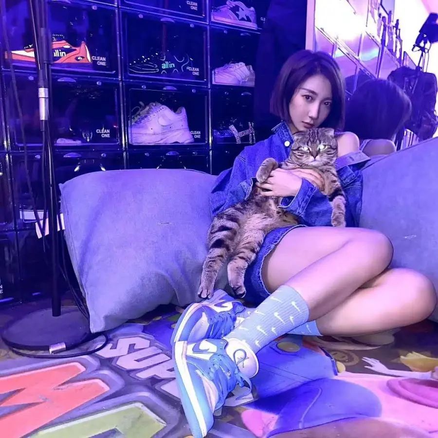 adidas拖鞋值得买吗,adidas618有多少折扣