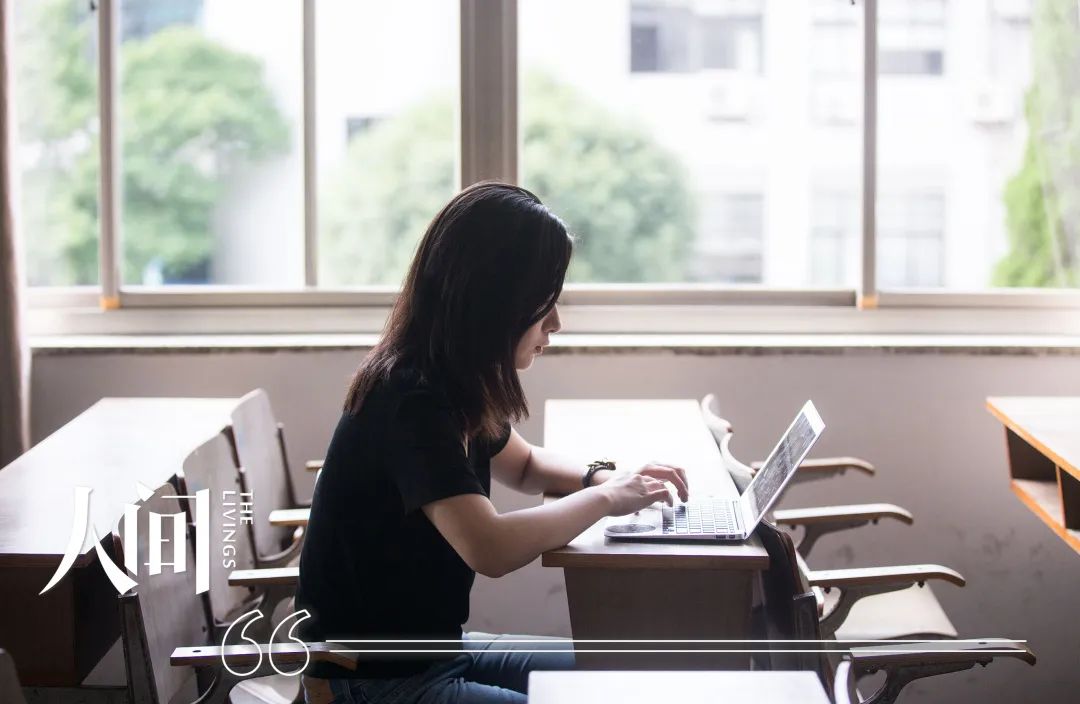 代写论文这十年：灰色产业里的黑吃黑，远比你想得多丨人间