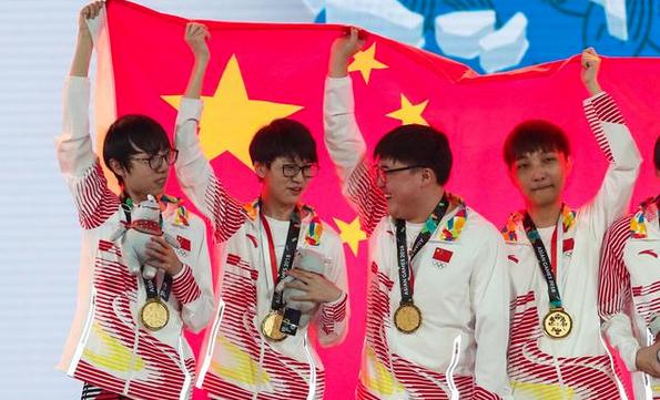 uzi伤病退役完整视频,uzi意外暴露退役事件