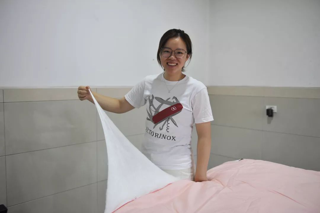 棉花被和蚕丝被到底哪个好,蚕丝被和棉花被哪个好一点