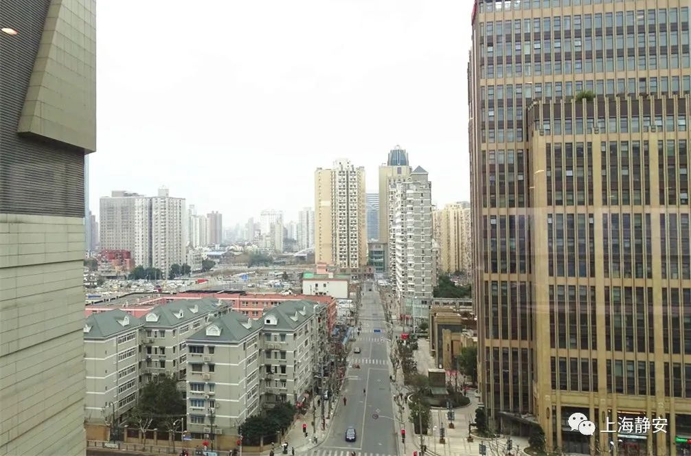 苏河湾中心图片,苏河湾塔尖夜景