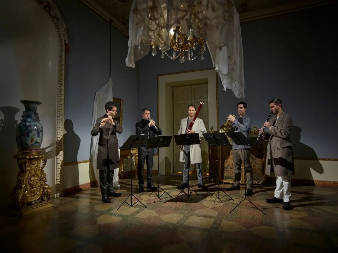 川普的新衣服,川普整理西服