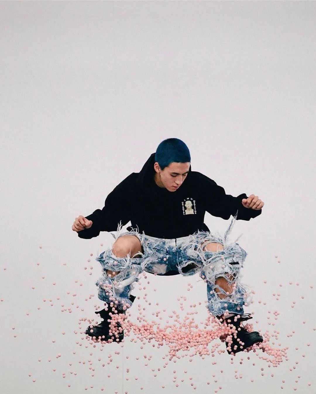 被刷屏的网红女孩,被霸屏的女孩