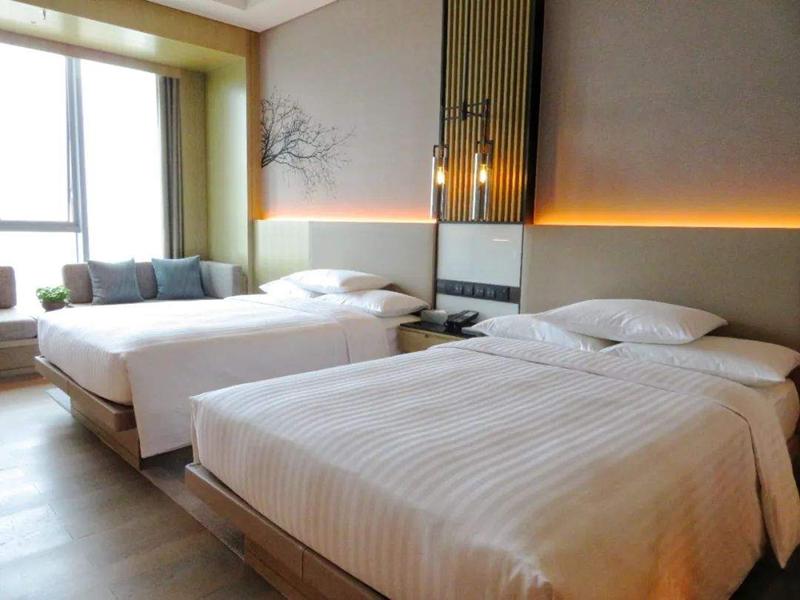 快报：搭乘开罗至成都航班乘客需提供核酸检测证明；回收小龙坎、蜀大侠火锅油加工后再卖回，5人被刑拘