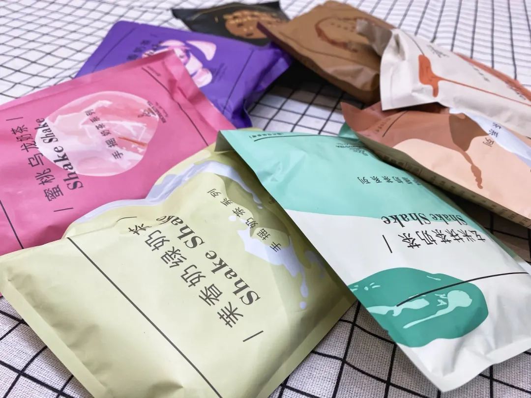 品尝10款奶茶,网红手摇奶茶都有什么口味