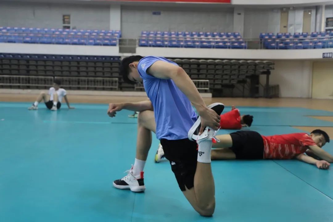 重振旗鼓,重振旗鼓重新开始