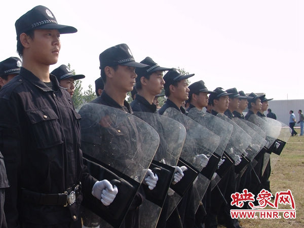 关键时刻顶得上,关键时刻顶得上危急时刻豁得出去