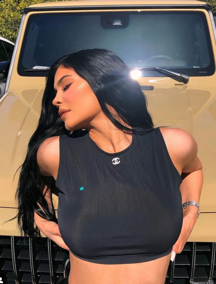 1.7亿买豪宅只为放球鞋？她说：老娘买鞋的快乐只有3秒