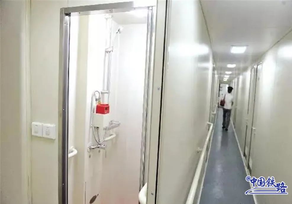 那些年我们坐过的双层列车 (那些年我们坐过的双层火车)