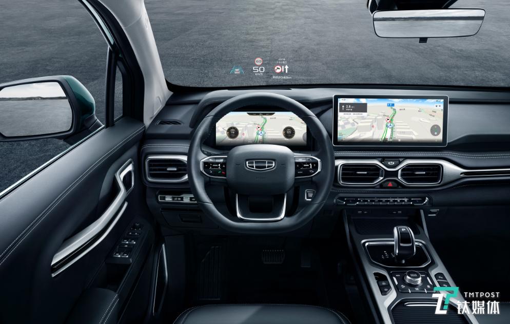 丰田汉兰达vs吉利豪越,吉利版汉兰达豪越到底有多壕