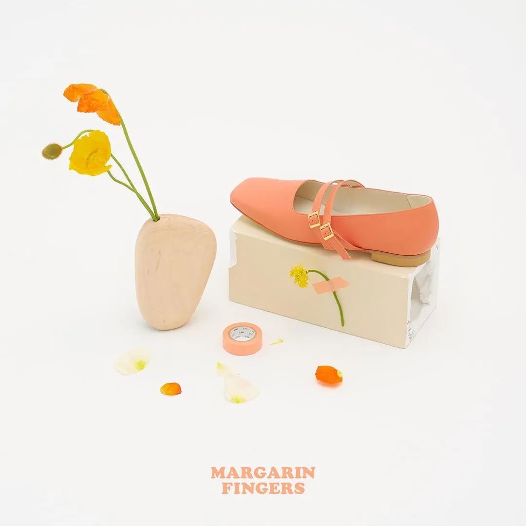 blackpink泫雅摆尾,blackpink全员观看泫雅舞台