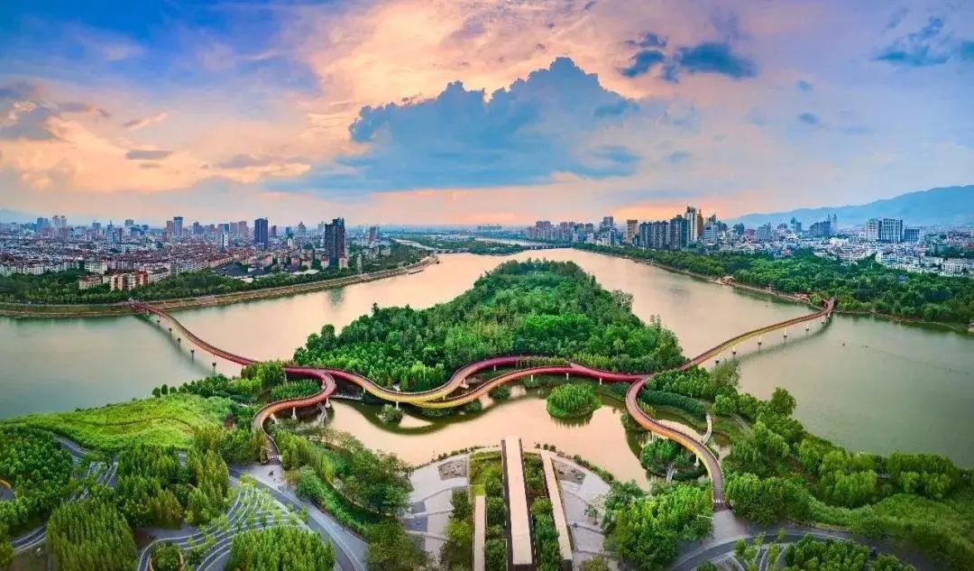 法制日报三条推送,法制日报头版头条海口