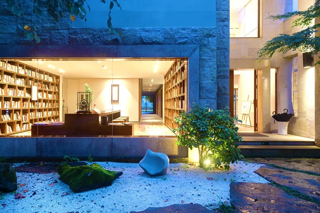 比买一送一还划算，全年不涨价！享山水画里329㎡双卧别墅，玩皮划艇漂流