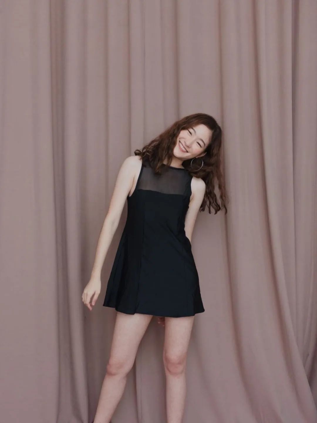 夏日泳装别致,海边浪漫泳衣