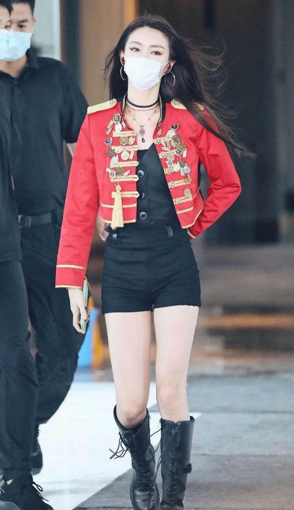 瑞酱长草日记丨舞台下的火箭少女，素颜也这么好看？