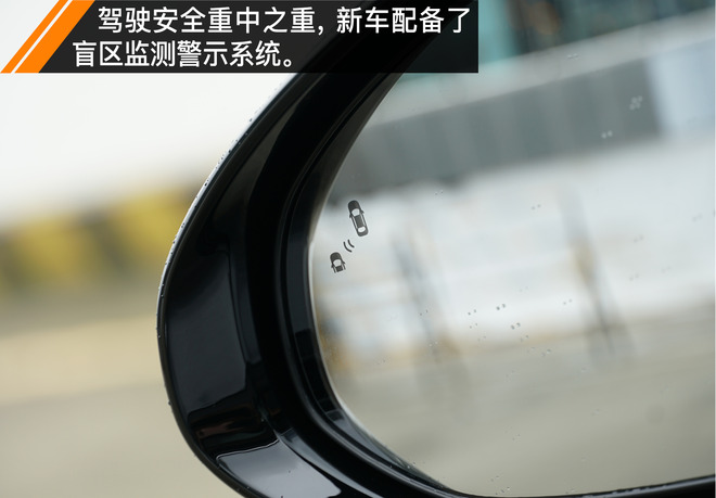 全新一代起亚k5介绍,超高的颜值全新起亚k5海外实车